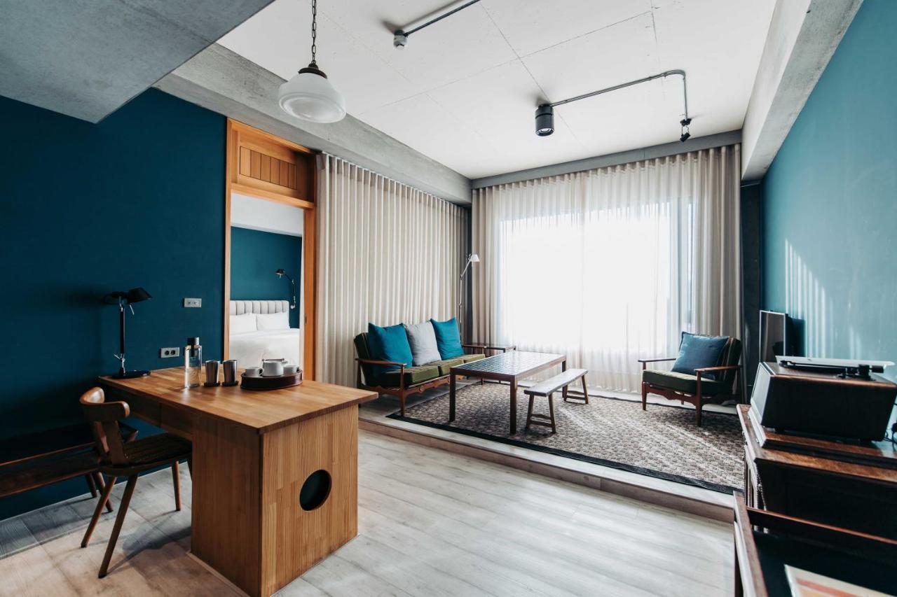 U.I.J Hotel & Hostel Tainan Eksteriør bilde