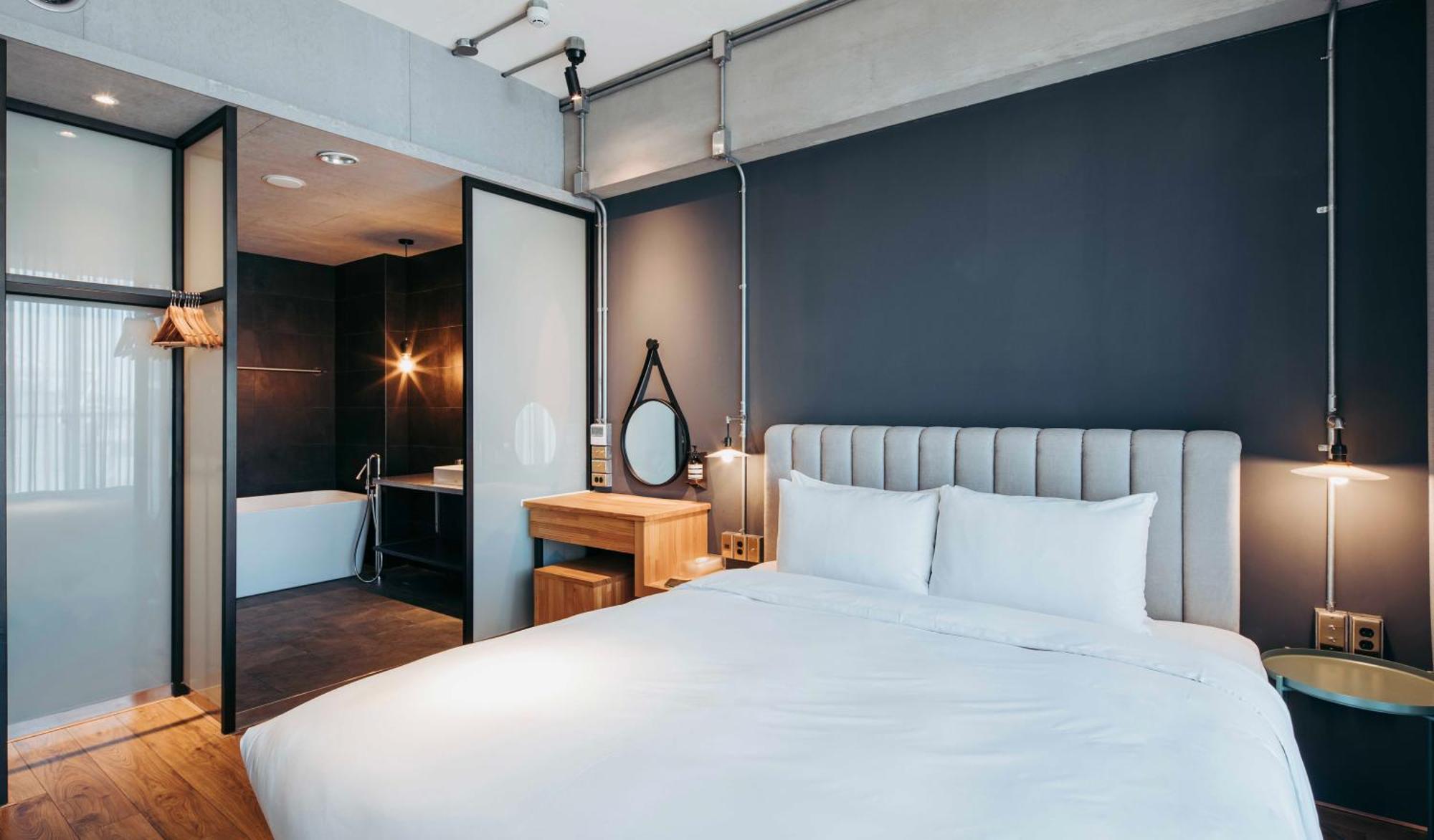 U.I.J Hotel & Hostel Tainan Eksteriør bilde